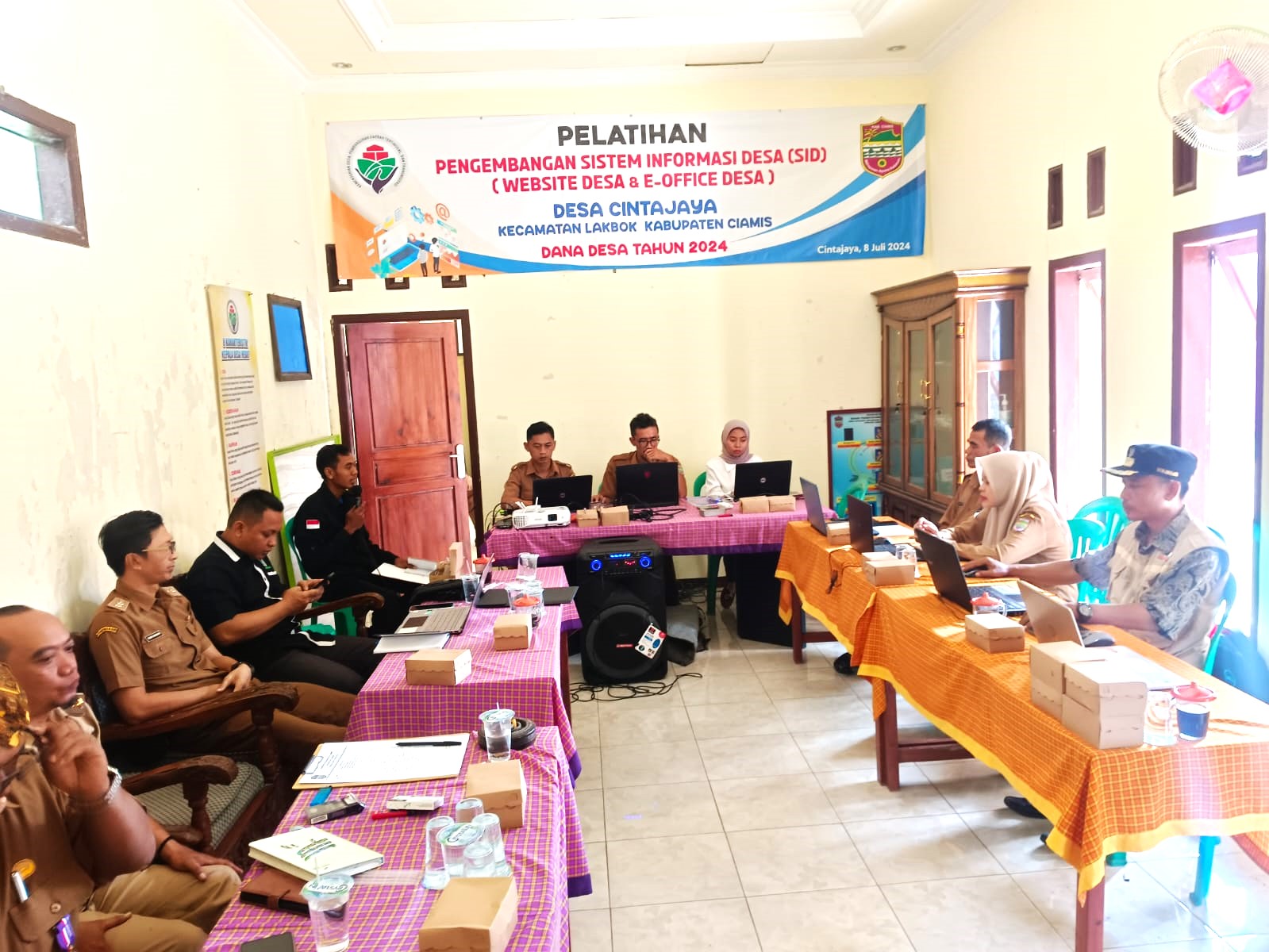 BIMTEK E-OFFICE DI DESA CINTAJAYA