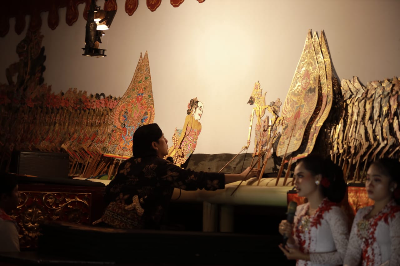 PAGELARAN WAYANG KULIT DALAM RANGKA PERINGATAN PHBI/PHBN DESA CINTAJAYA TAHUN 2024 